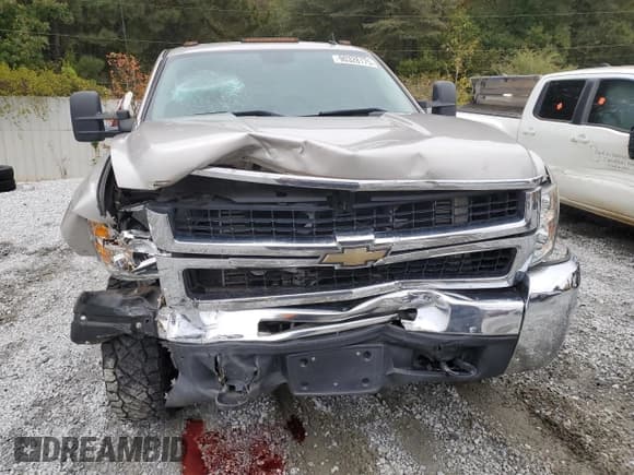 ✅ 2008 Chevrolet Silverado 2500HD LTZ • VIN: 1GCHK236X8F162770 • Лот: 90328175. Опубликован ранее на Copart с пробегом 179 990 миль. Бесплатный доступ к архиву аукционных продаж из США и подробный отчёт об истории автомобиля на DreamBid. Изображение 5.