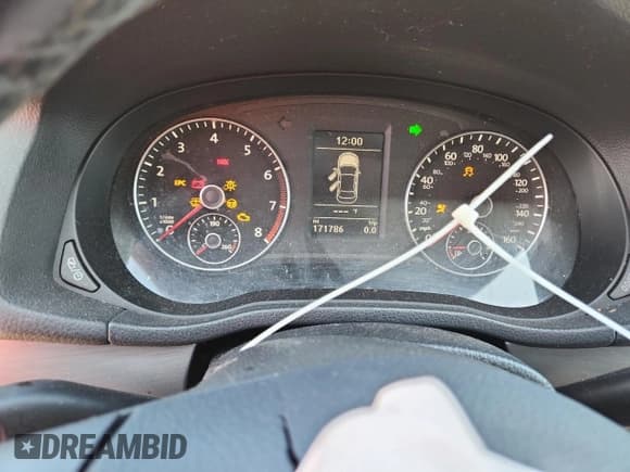 ✅ 2014 Volkswagen Passat SE • VIN: 1VWBS7A32EC115125 • Lot: 87029945. Wystawiony na Copart z przebiegiem 171 786 mil. Bezpłatny archiwum sprzedaży aukcyjnych z USA i szczegółowy raport historii pojazdu na DreamBid. Zdjęcie 9.