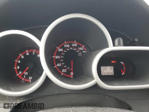 ✅ 2010 Toyota Matrix S • VIN: 2T1LE4EE6AC016849 • Lot: 82360655. Listed on Copart with 224,906 mi. Free auction sales archive from the USA and detailed vehicle history report at DreamBid. Image 9.