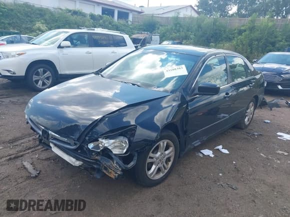 ✅ 2006 Honda Accord EX-L • VIN: 1HGCM56856A109330 • Lot: 43188383. Listed on IAAI with 160,356 mi. Free auction sales archive from the USA and detailed vehicle history report at DreamBid. Image 17.