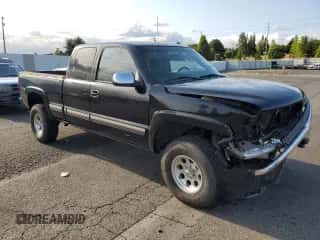 2000 Chevrolet Silverado 1500 LT z VIN 2GCEK19T9Y1375842, wystawiony jako Copart lot #64787384 z przebiegiem 242 729 mil mil oraz Szkoda całkowita • Salvage title. Historia ofert i sprzedaży dostępna na DreamBid. Obrazek 4.