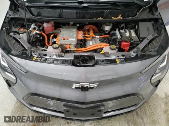 ✅ 2023 Chevrolet Bolt EV 1LT • VIN: 1G1FW6S08P4187007 • Lot: 77935124. Wystawiony na Copart z przebiegiem 17 472 mil. Bezpłatny archiwum sprzedaży aukcyjnych z USA i szczegółowy raport historii pojazdu na DreamBid. Zdjęcie 12.