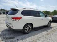 ✅ 2016 Nissan Pathfinder SV • VIN: 5N1AR2MM1GC608987 • Lot: 52672025. Listed on Copart with 131,211 mi. Free auction sales archive from the USA and detailed vehicle history report at DreamBid. Image 3.