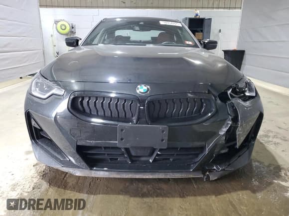 ✅ 2024 BMW 2 Series M240i xDrive • VIN: 3MW53CM03R8E68166 • Lot: 50958225. Listed on Copart with 9,461 mi. Free auction sales archive from the USA and detailed vehicle history report at DreamBid. Image 5.