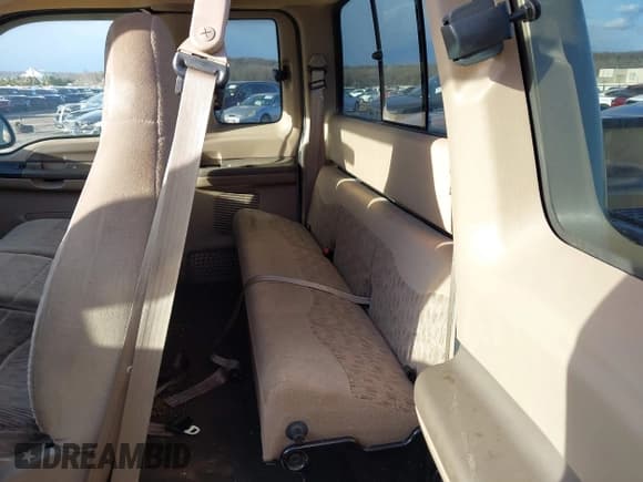 ✅ 1999 Ford F-250 XL • VIN: 1FTNX20FXXEF09561 • Lot: 41717288. Listed on IAAI with 203,416 mi. Free auction sales archive from the USA and detailed vehicle history report at DreamBid. Image 8.