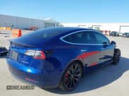 ✅ 2020 Tesla Model 3 Performance • VIN: 5YJ3E1EC7LF641918 • Lot: 41984261. Wystawiony na IAAI z przebiegiem 50 202 mil. Bezpłatny archiwum sprzedaży aukcyjnych z USA i szczegółowy raport historii pojazdu na DreamBid. Zdjęcie 4.