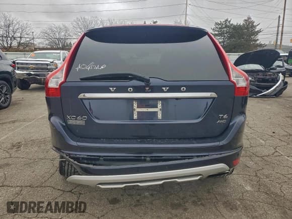 ✅ 2017 Volvo XC60 Dynamic • VIN: YV449MRR4H2203521 • Лот: 93938955. Опубликован ранее на Copart с пробегом 67 497 миль. Бесплатный доступ к архиву аукционных продаж из США и подробный отчёт об истории автомобиля на DreamBid. Изображение 6.