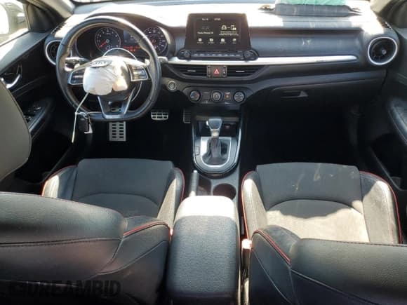 ✅ 2021 Kia Forte GT • VIN: 3KPF44AC0ME289618 • Лот: 82541945. Опубликован ранее на Copart с пробегом 95 647 миль. Бесплатный доступ к архиву аукционных продаж из США и подробный отчёт об истории автомобиля на DreamBid. Изображение 8.