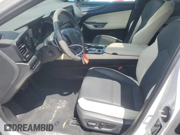 ✅ 2024 Lexus NX 350 Premium • VIN: 2T2GGCEZ2RC032515 • Lot: 68640375. Listed on Copart with 18,398 mi. Free auction sales archive from the USA and detailed vehicle history report at DreamBid. Image 7.