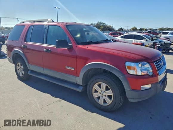 ✅ 2006 Ford Explorer XLT • VIN: 1FMEU73E16UB45166 • Lot: 91076715. Wystawiony na Copart z przebiegiem 182 355 mil. Bezpłatny archiwum sprzedaży aukcyjnych z USA i szczegółowy raport historii pojazdu na DreamBid. Zdjęcie 4.