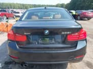 ✅ 2013 BMW 3 Series 328i xDrive • VIN: WBA3B3C58DF531379 • Лот: 43012164. Опубликован ранее на IAAI с пробегом 180 000 миль. Бесплатный доступ к архиву аукционных продаж из США и подробный отчёт об истории автомобиля на DreamBid. Изображение 16.