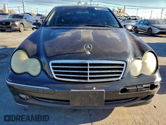 ✅ 2004 Mercedes-Benz C 230 Kompressor • VIN: WDBRF40J14A628797 • Lot: 94340495. Listed on Copart with 176,194 mi. Free auction sales archive from the USA and detailed vehicle history report at DreamBid. Image 5.