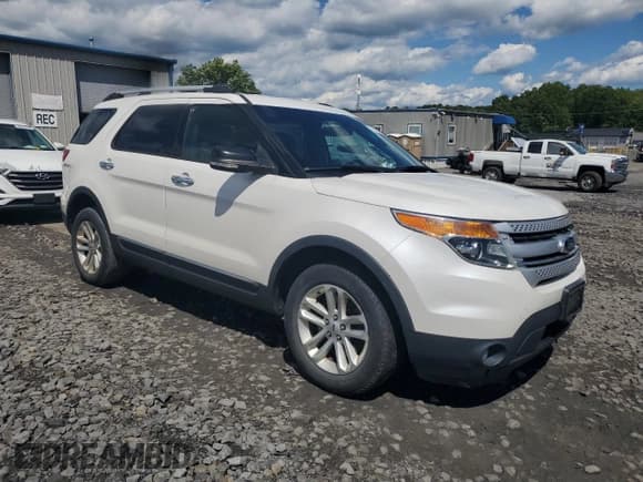 ✅ 2014 Ford Explorer XLT • VIN: 1FM5K8D8XEGB22082 • Lot: 70091765. Listed on Copart with 154,432 mi. Free auction sales archive from the USA and detailed vehicle history report at DreamBid. Image 4.