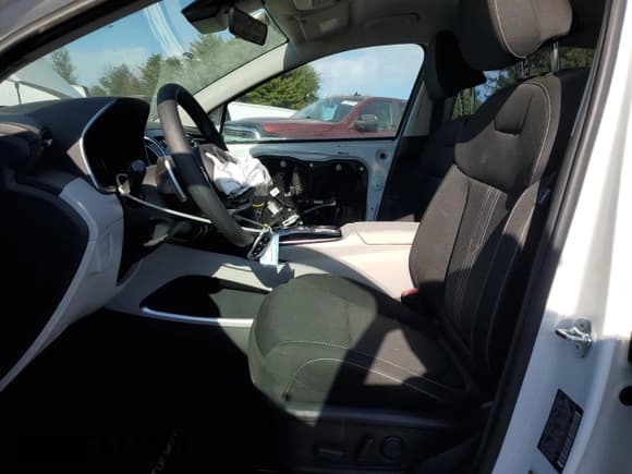 ✅ 2024 Hyundai Tucson Blue • VIN: KM8JBCD14RU192785 • Lot: 75837534. Wystawiony na Copart z przebiegiem 4 476 mil. Bezpłatny archiwum sprzedaży aukcyjnych z USA i szczegółowy raport historii pojazdu na DreamBid. Zdjęcie 7.