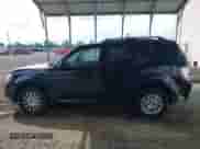 2011 Mercury Mariner Premier с VIN 4M2CN9HG4BKJ07221, выставлен на аукционе IAAI как лот 42559480 с пробегом 127 670 миль миль и . История ставок и продаж доступна на DreamBid. Изображение 14.