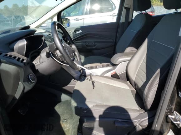 ✅ 2015 Ford C-Max SE • VIN: 1FADP5AUXFL125046 • Lot: 86762375. Wystawiony na Copart z przebiegiem 194 383 mil. Bezpłatny archiwum sprzedaży aukcyjnych z USA i szczegółowy raport historii pojazdu na DreamBid. Zdjęcie 7.