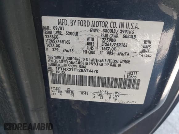 ✅ 2002 Ford F-250 XL • VIN: 1FTNX21F12EA74470 • Lot: 41993513. Wystawiony na IAAI z przebiegiem 205 684 mil. Bezpłatny archiwum sprzedaży aukcyjnych z USA i szczegółowy raport historii pojazdu na DreamBid. Zdjęcie 9.