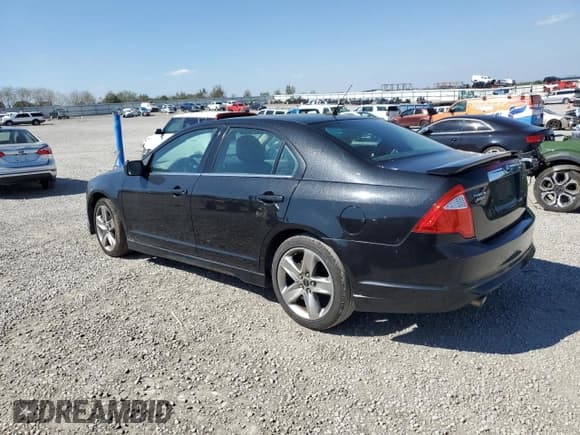 ✅ 2010 Ford Fusion SPORT • VIN: 3FAHP0KC2AR399961 • Lot: 84265245. Wystawiony na Copart z przebiegiem Nie podano. Bezpłatny archiwum sprzedaży aukcyjnych z USA i szczegółowy raport historii pojazdu na DreamBid. Zdjęcie 2.