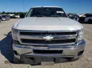 ✅ 2008 Chevrolet Silverado 1500 Work Truck • VIN: 1GCEC14088Z253894 • Lot: 81724804. Wystawiony na Copart z przebiegiem 100 025 mil. Bezpłatny archiwum sprzedaży aukcyjnych z USA i szczegółowy raport historii pojazdu na DreamBid. Zdjęcie 5.