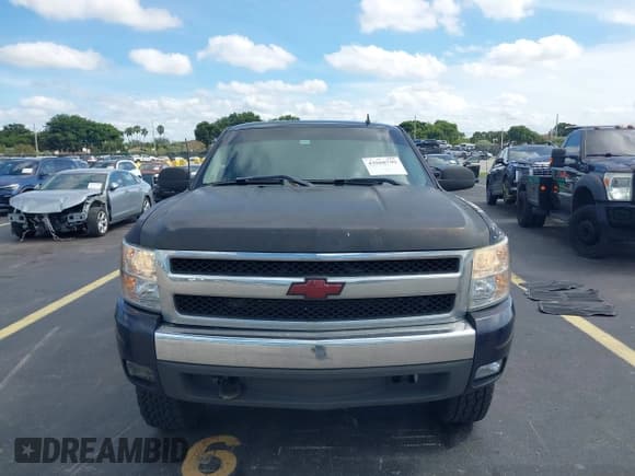 ✅ 2007 Chevrolet Silverado 1500 LTZ • VIN: 2GCEC13Y471547257 • Lot: 43568799. Listed on IAAI with 179,643 mi. Free auction sales archive from the USA and detailed vehicle history report at DreamBid. Image 12.