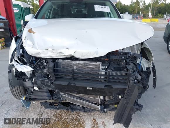 ✅ 2024 Kia Sportage LX • VIN: KNDPU3DG2R7132368 • Lot: 43706454. Wystawiony na IAAI z przebiegiem 81 452 mil. Bezpłatny archiwum sprzedaży aukcyjnych z USA i szczegółowy raport historii pojazdu na DreamBid. Zdjęcie 12.