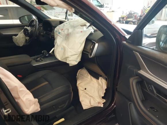 ✅ 2024 Mazda CX-90 Premium Plus • VIN: JM3KKEHA2R1105294 • Лот: 42683010. Опубликован ранее на IAAI с пробегом 15 838 миль. Бесплатный доступ к архиву аукционных продаж из США и подробный отчёт об истории автомобиля на DreamBid. Изображение 5.