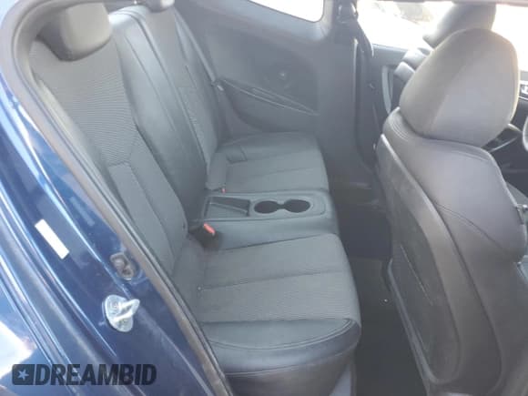 ✅ 2016 Hyundai Veloster • VIN: KMHTC6ADXGU302676 • Lot: 42196865. Wystawiony na Copart z przebiegiem 77 285 mil. Bezpłatny archiwum sprzedaży aukcyjnych z USA i szczegółowy raport historii pojazdu na DreamBid. Zdjęcie 10.