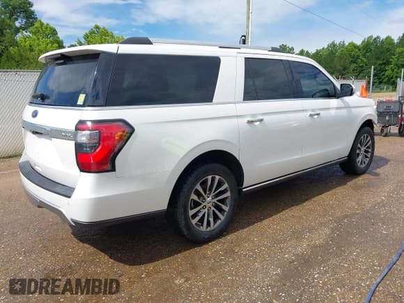 ✅ 2018 Ford Expedition Max Limited • VIN: 1FMJK1KT6JEA32611 • Лот: 42430949. Опубликован ранее на IAAI с пробегом 116 294 миль. Бесплатный доступ к архиву аукционных продаж из США и подробный отчёт об истории автомобиля на DreamBid. Изображение 4.