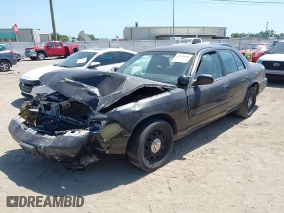 ✅ 2009 Ford Police Interceptor • VIN: 2FAHP71V79X135482 • Lot: 42119989. Listed on IAAI with Not provided. Free auction sales archive from the USA and detailed vehicle history report at DreamBid. Image 2.