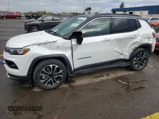 ✅ 2023 Jeep Compass (RED) Edition • VIN: 3C4NJDCN2PT501745 • Lot: 85292675. Wystawiony na Copart z przebiegiem 25 792 mil. Bezpłatny archiwum sprzedaży aukcyjnych z USA i szczegółowy raport historii pojazdu na DreamBid. Zdjęcie 1.