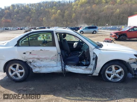 ✅ 2009 Hyundai Sonata SE • VIN: 5NPEU46F39H515040 • Лот: 42074602. Опубликован ранее на IAAI с пробегом 58 146 миль. Бесплатный доступ к архиву аукционных продаж из США и подробный отчёт об истории автомобиля на DreamBid. Изображение 14.