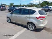 ✅ 2018 Ford C-Max SE • VIN: 1FADP5AU7JL105118 • Lot: 42085019. Wystawiony na IAAI z przebiegiem 71 019 mil. Bezpłatny archiwum sprzedaży aukcyjnych z USA i szczegółowy raport historii pojazdu na DreamBid. Zdjęcie 3.
