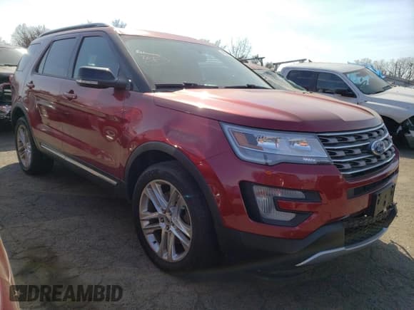 ✅ 2017 Ford Explorer XLT • VIN: 1FM5K8D81HGD33448 • Lot: 48290875. Listed on Copart with 132,503 mi. Free auction sales archive from the USA and detailed vehicle history report at DreamBid. Image 4.
