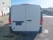 ✅ 2018 Mercedes-Benz Metris Cargo • VIN: WD3PG2EA1J3392441 • Lot: 43258899. Wystawiony na IAAI z przebiegiem 139 627 mil. Bezpłatny archiwum sprzedaży aukcyjnych z USA i szczegółowy raport historii pojazdu na DreamBid. Zdjęcie 17.