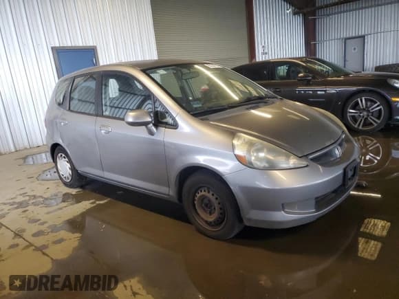 ✅ 2007 Honda Fit • VIN: JHMGD38427S005161 • Lot: 93556725. Listed on Copart with 172,865 mi. Free auction sales archive from the USA and detailed vehicle history report at DreamBid. Image 4.