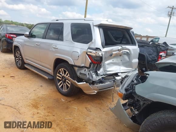 ✅ 2015 Toyota 4Runner SR5 • VIN: JTEZU5JR7F5103722 • Lot: 42006453. Wystawiony na IAAI z przebiegiem 152 816 mil. Bezpłatny archiwum sprzedaży aukcyjnych z USA i szczegółowy raport historii pojazdu na DreamBid. Zdjęcie 3.