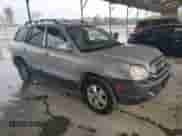 2005 Hyundai Santa Fe GLS с VIN KM8SC13E55U944711, выставлен на аукционе Copart как лот 47518465 с пробегом 174 792 миль миль и Списание • Salvage title. История ставок и продаж доступна на DreamBid. Изображение 4.