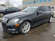 ✅ 2013 Mercedes-Benz C 250 Sport • VIN: WDDGF4HB0DA869178 • Lot: 49707935. Wystawiony na Copart z przebiegiem 130 919 mil. Bezpłatny archiwum sprzedaży aukcyjnych z USA i szczegółowy raport historii pojazdu na DreamBid. Zdjęcie 1.