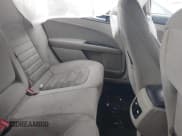 ✅ 2019 Ford Fusion SE • VIN: 3FA6P0LU8KR179966 • Lot: 43299378. Wystawiony na IAAI z przebiegiem 137 055 mil. Bezpłatny archiwum sprzedaży aukcyjnych z USA i szczegółowy raport historii pojazdu na DreamBid. Zdjęcie 8.