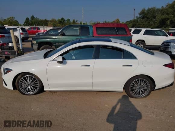 2025 Mercedes-Benz CLA 250 с VIN W1K5J4GBXSN509266, выставлен на аукционе IAAI как лот 43250720 с пробегом 31 733 миль миль и . История ставок и продаж доступна на DreamBid. Изображение 13.