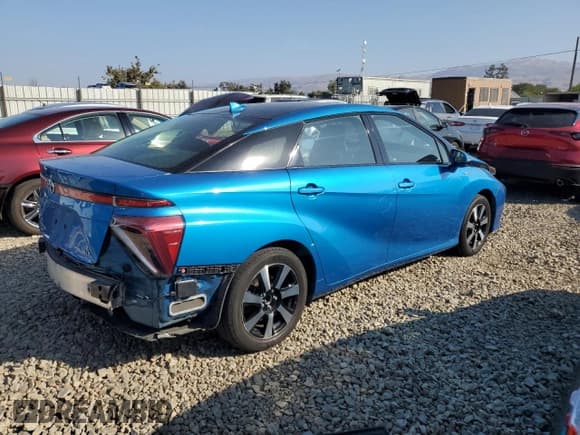 ✅ 2017 Toyota Mirai • VIN: JTDBVRBD7HA002395 • Lot: 81837245. Listed on Copart with 85,819 mi. Free auction sales archive from the USA and detailed vehicle history report at DreamBid. Image 3.