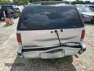 1996 Chevrolet Blazer with VIN 1GNCS13W3T2258932, listed as a Copart auction lot 72136924 with 281,793 mi miles and Non repairable. Bid and sale history available at DreamBid. Image 6.