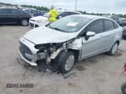 ✅ 2015 Ford Fiesta S • VIN: 3FADP4AJ0FM145594 • Лот: 42368055. Опубликован ранее на IAAI с пробегом 142 169 миль. Бесплатный доступ к архиву аукционных продаж из США и подробный отчёт об истории автомобиля на DreamBid. Изображение 2.