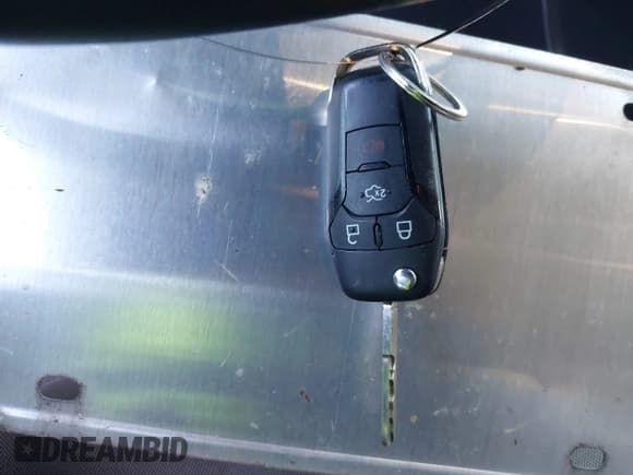 ✅ 2020 Ford Explorer • VIN: 1FMSK7BH5LGC58732 • Lot: 43548050. Wystawiony na IAAI z przebiegiem 90 734 mil. Bezpłatny archiwum sprzedaży aukcyjnych z USA i szczegółowy raport historii pojazdu na DreamBid. Zdjęcie 11.