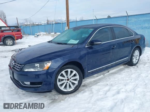 ✅ 2013 Volkswagen Passat SEL Premium • VIN: 1VWCP7A32DC089517 • Лот: 41546511. Опубликован ранее на IAAI с пробегом 149 067 миль. Бесплатный доступ к архиву аукционных продаж из США и подробный отчёт об истории автомобиля на DreamBid. Изображение 2.