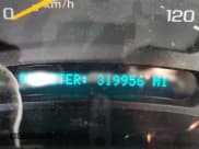 ✅ 2005 Chevrolet Suburban Z71 • VIN: 3GNFK16Z55G232975 • Лот: 49675205. Опубликован ранее на Copart с пробегом 319 956 миль. Бесплатный доступ к архиву аукционных продаж из США и подробный отчёт об истории автомобиля на DreamBid. Изображение 9.