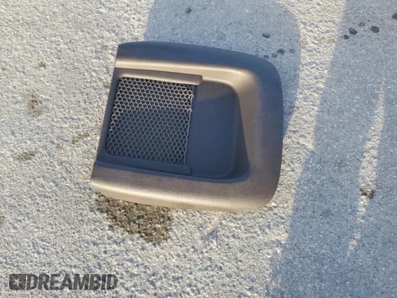 ✅ 2011 Chevrolet Malibu 1LS • VIN: 1G1ZB5E15BF225958 • Lot: 78505194. Listed on Copart with 94,440 mi. Free auction sales archive from the USA and detailed vehicle history report at DreamBid. Image 12.