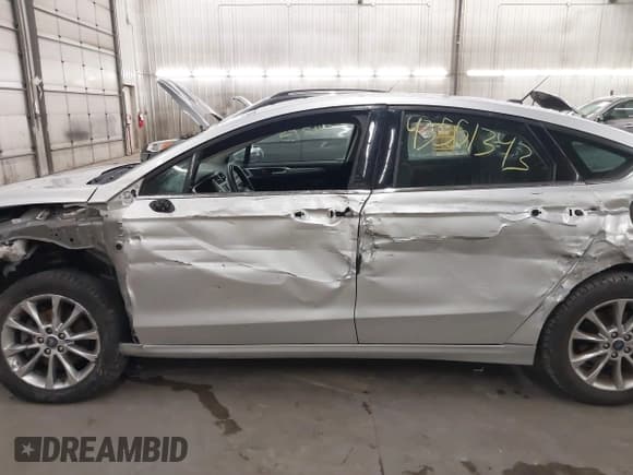 ✅ 2017 Ford Fusion SE • VIN: 3FA6P0H72HR340484 • Lot: 43551343. Listed on IAAI with 149,640 mi. Free auction sales archive from the USA and detailed vehicle history report at DreamBid. Image 14.