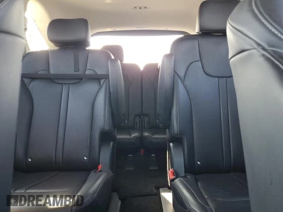 ✅ 2023 Kia Sorento EX • VIN: KNDRH4LG4P5175722 • Lot: 80898315. Wystawiony na Copart z przebiegiem 26 957 mil. Bezpłatny archiwum sprzedaży aukcyjnych z USA i szczegółowy raport historii pojazdu na DreamBid. Zdjęcie 10.