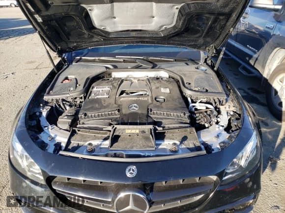 ✅ 2020 Mercedes-Benz E 63 S AMG • VIN: WDDZF8KB2LA758185 • Лот: 37468133. Опубликован ранее на Copart с пробегом 29 186 миль. Бесплатный доступ к архиву аукционных продаж из США и подробный отчёт об истории автомобиля на DreamBid. Изображение 11.
